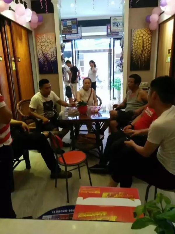 歐派地板張家界專(zhuān)賣(mài)店
